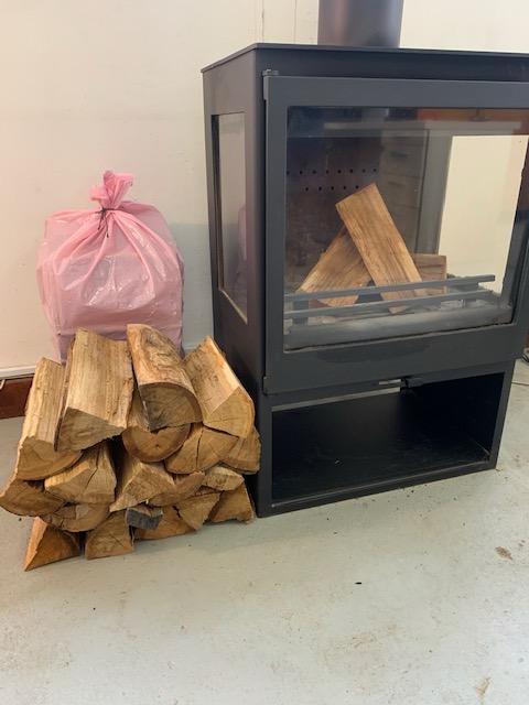 Blue Gum Standard Logs bag
